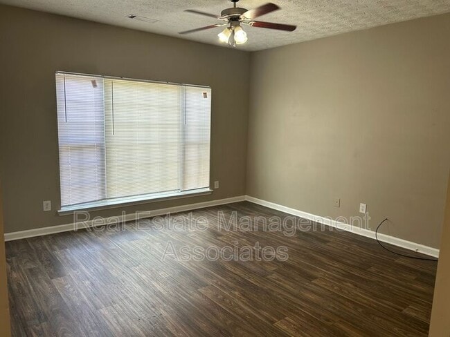 Building Photo - 1772 Carrington Dr