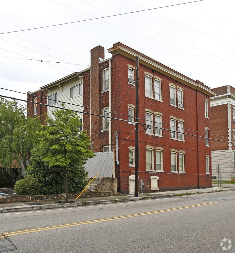 Foto del edificio - 100-103 E 4th Ave