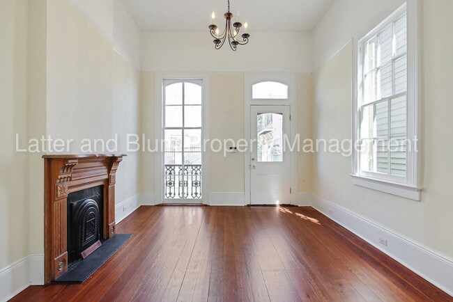 Foto del edificio - 1032 Bourbon St