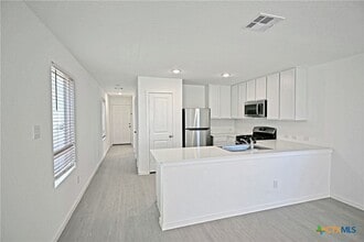 Building Photo - 11822 Bluebell Rdg