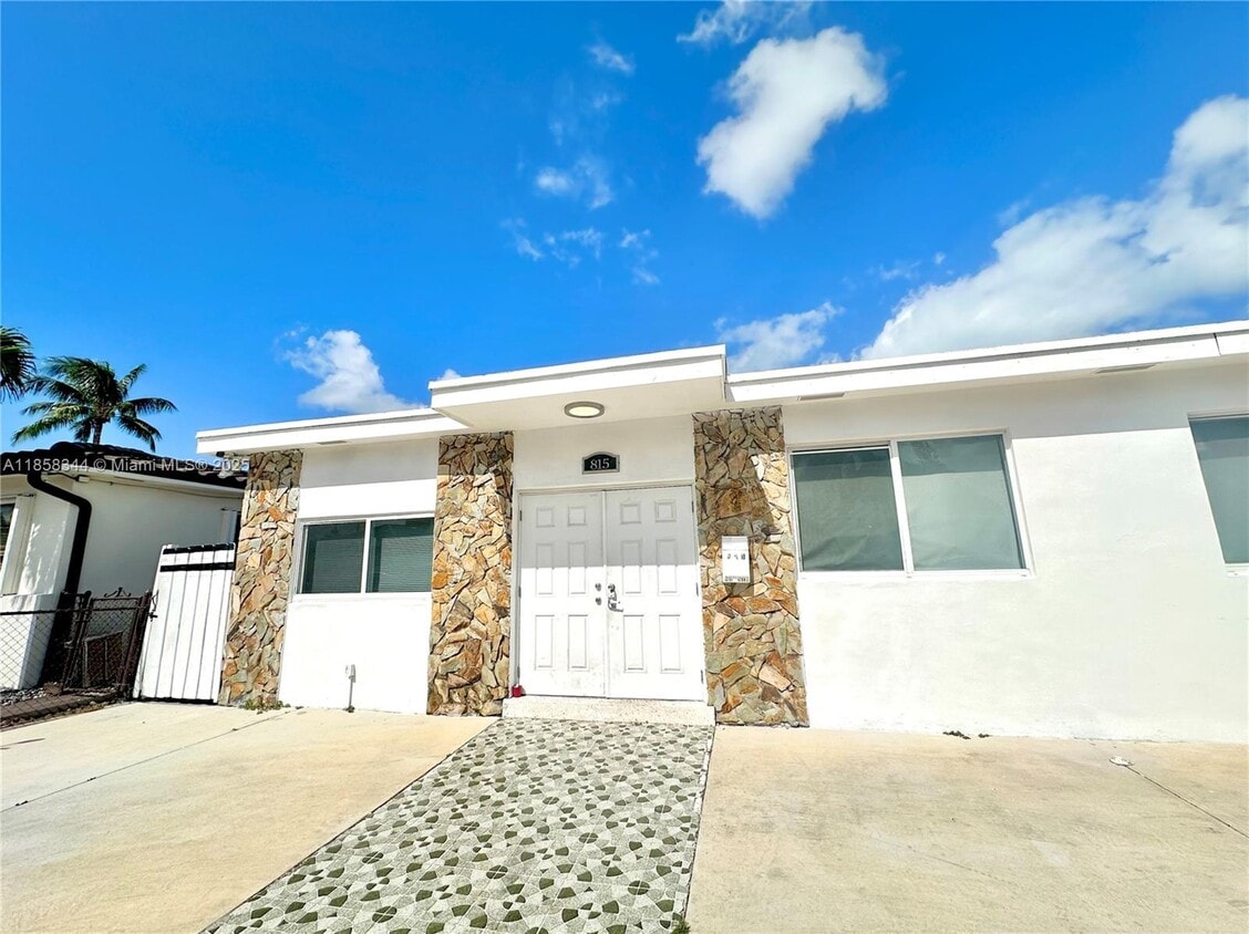 Primary Photo - 815 83rd St
