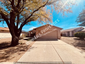 Building Photo - 4775 S Wild Rose Dr