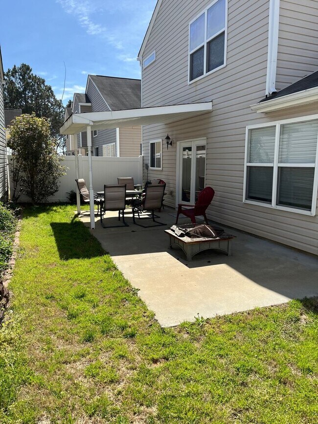 Building Photo - 2 Bedroom Single Family Home in Woodstock