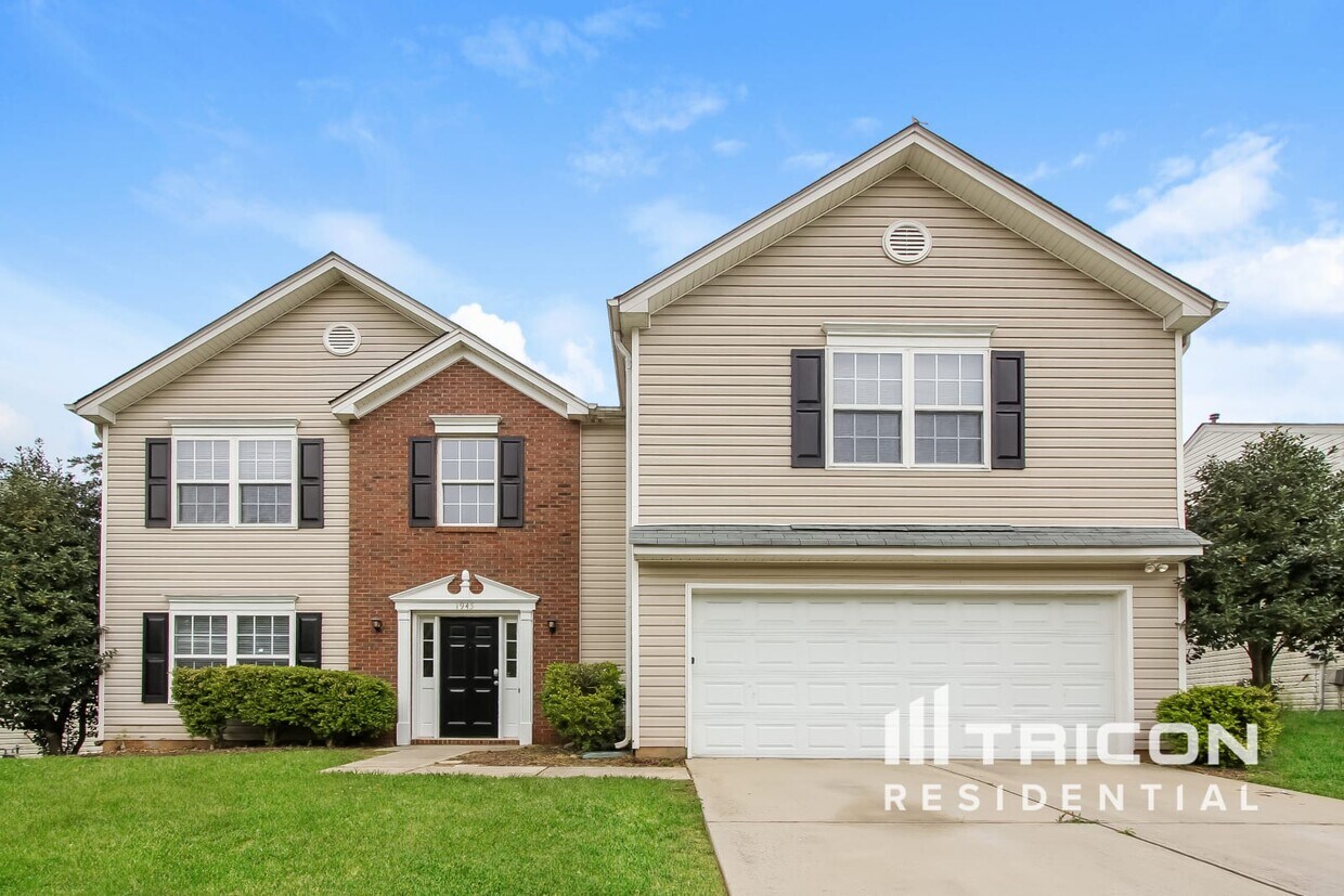 1945 Waters Trail Dr Charlotte, NC 28216 Alquileres en Charlotte, NC
