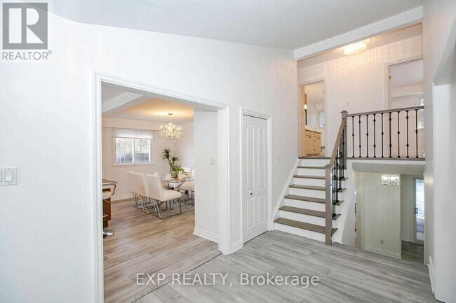 Photo du bâtiment - 234 Pinetree Way