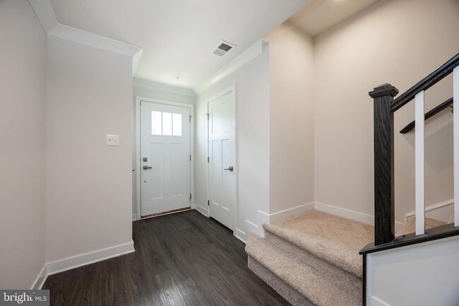 Building Photo - 430 Paperbark Sq