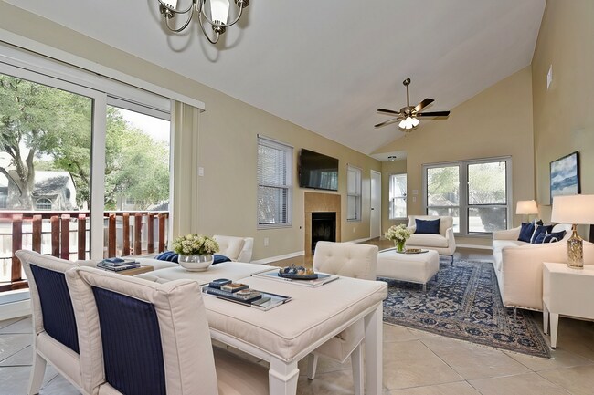 Foto del edificio - 3404-3404 Ridge Ash
