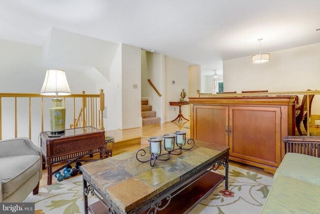 Building Photo - 7415 Salford Ct