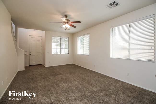 Building Photo - 4142 S Mariposa Dr