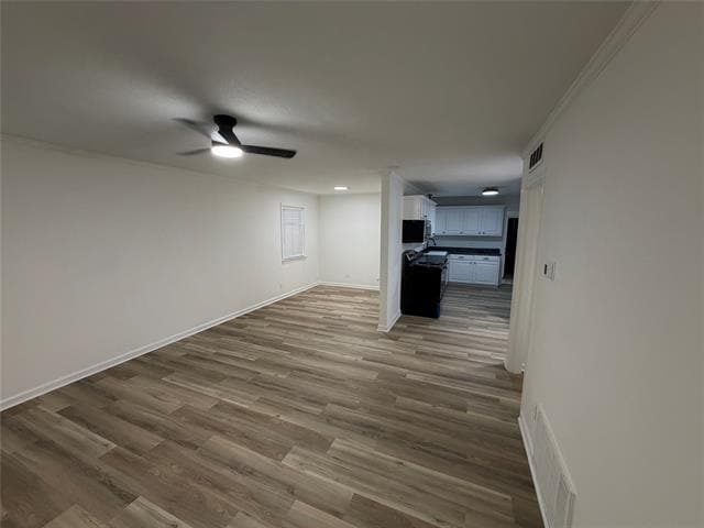 Foto del edificio - 5441 Wales Ave