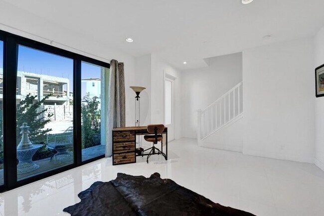 Foto del edificio - 5308 Sagan Ln