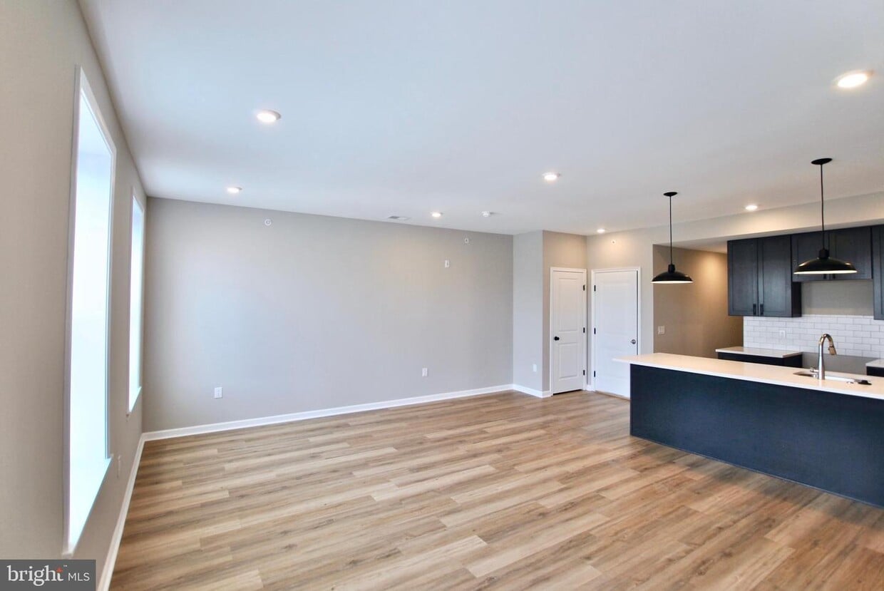 1937 Cecil B. Moore Ave Unit 3, Philadelphia, PA 19121 Room for Rent