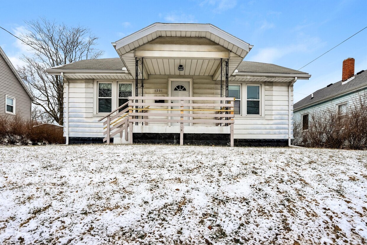 Foto principal - 1201 S 14th St