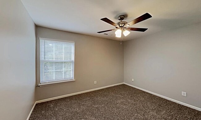 Building Photo - 3136 Teton Dr