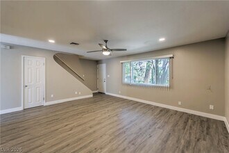 Building Photo - 343 Greenbriar Townhouse Way