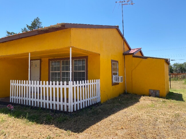 Foto del edificio - 115 Duggan Ave