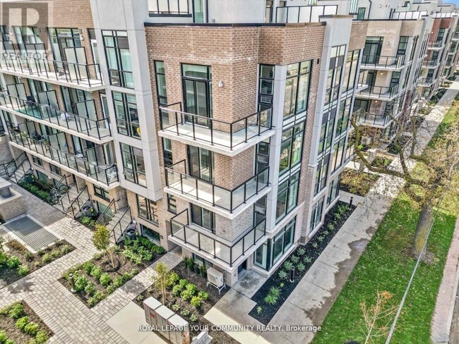 Building Photo - 3RD - 11-851 SHEPPARD AVENUE