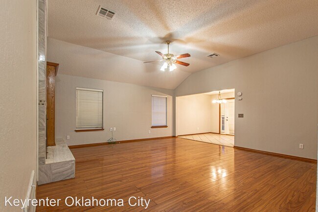 Foto del edificio - 3 br, 2 bath House - 8308 NW 10th Ter