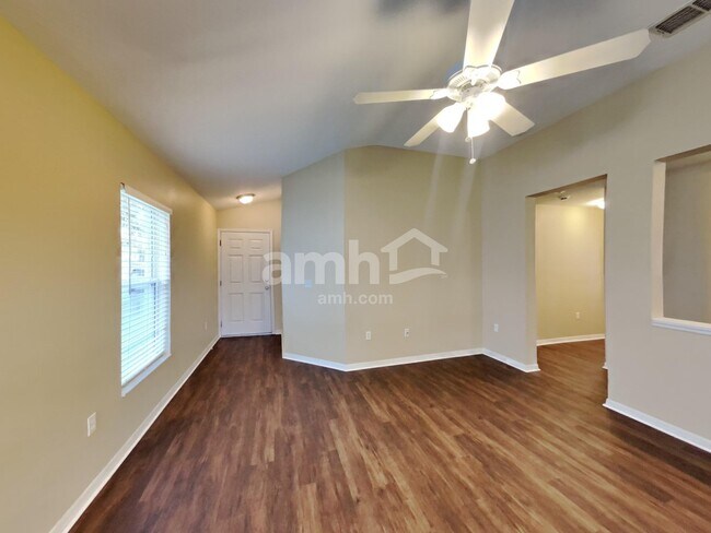 Foto del edificio - 9742 Simeon Dr