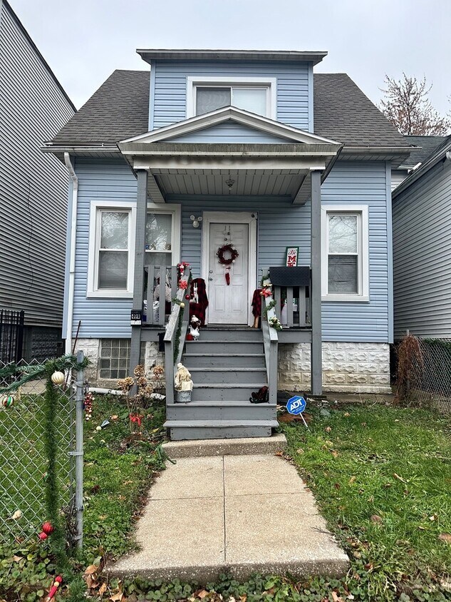Primary Photo - 49 E 102nd Pl