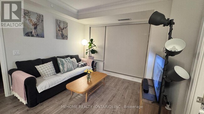 Building Photo - 18 Water Walk Dr