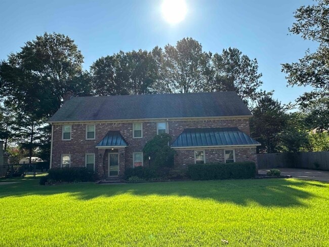 Building Photo - 1964 Prestwick Dr