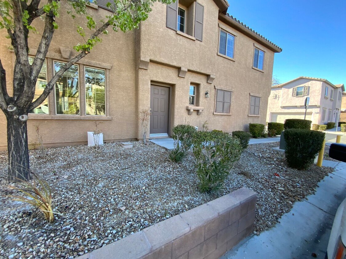 8989 Castledowns St, Las Vegas, NV 89148 House Rental in Las Vegas