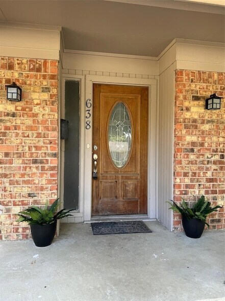 Building Photo - 638 Williams Way