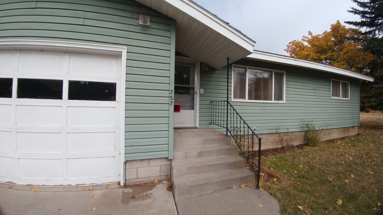765 Wocus St Unit 757, Klamath Falls, OR 97601 Room for Rent in