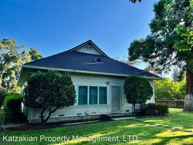 Foto del edificio - 3 br, 2 bath House - 13625 E Eight Mile Rd