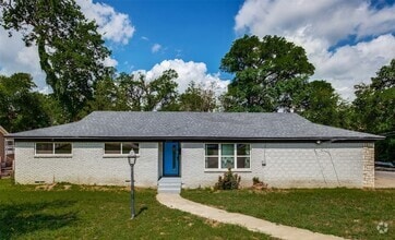 Building Photo - 2031 Brookhaven Dr