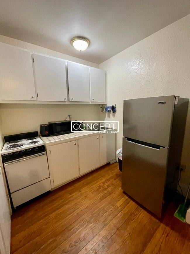 Foto del edificio - 72 Revere St