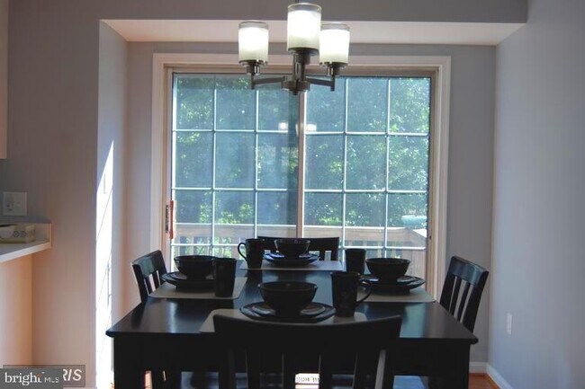 Foto del edificio - 11211 Kings Crest Ct