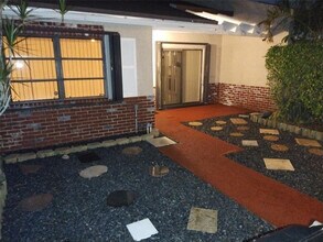 Building Photo - 1030 NW 53rd St