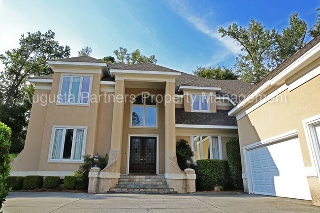 Building Photo - 740 Michaels Crk