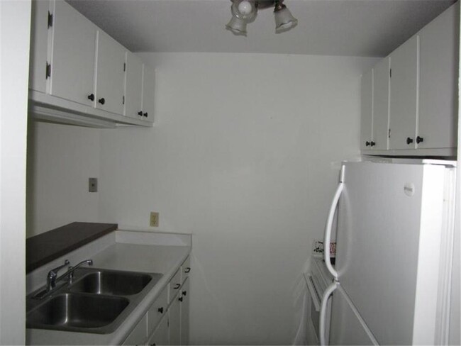 Building Photo - 12934 Nicollet Ave