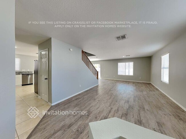 Foto del edificio - 7981 N Willow Pines Pl