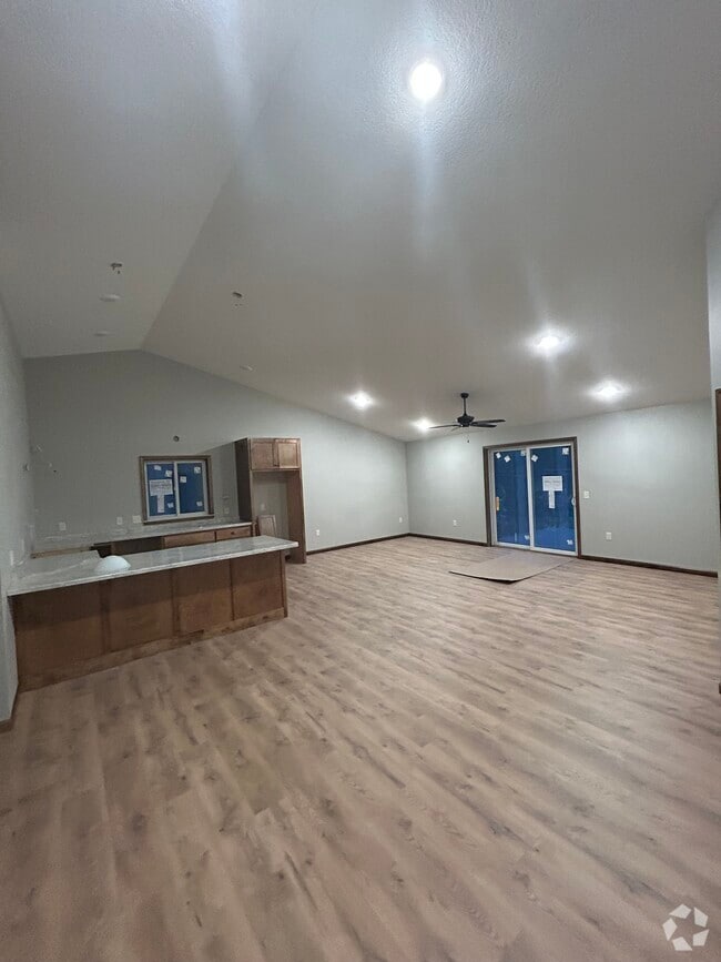 Building Photo - 656 Veronica Ct