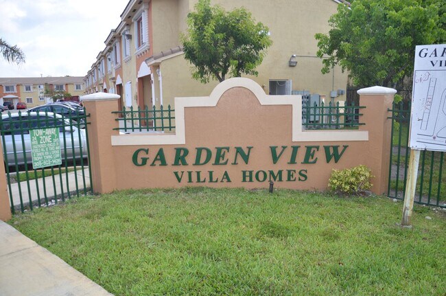 Foto del edificio - 7103 NW 174th Terrace