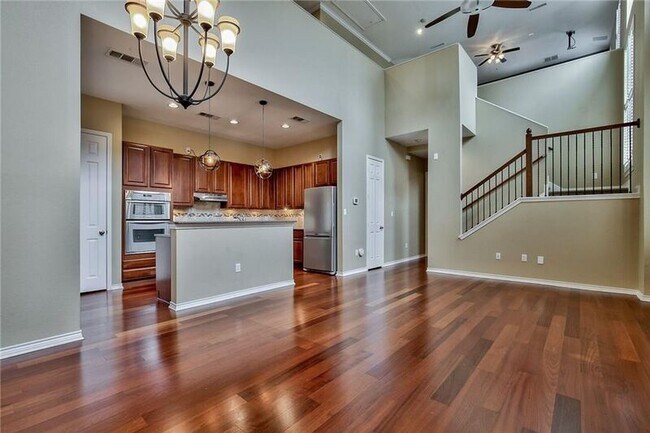 Building Photo - 2107 Lucerne Cove