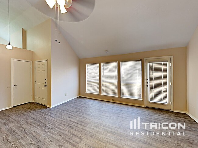Foto del edificio - 13314 Chaston Dr