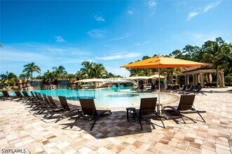Building Photo - 9731 Acqua Ct