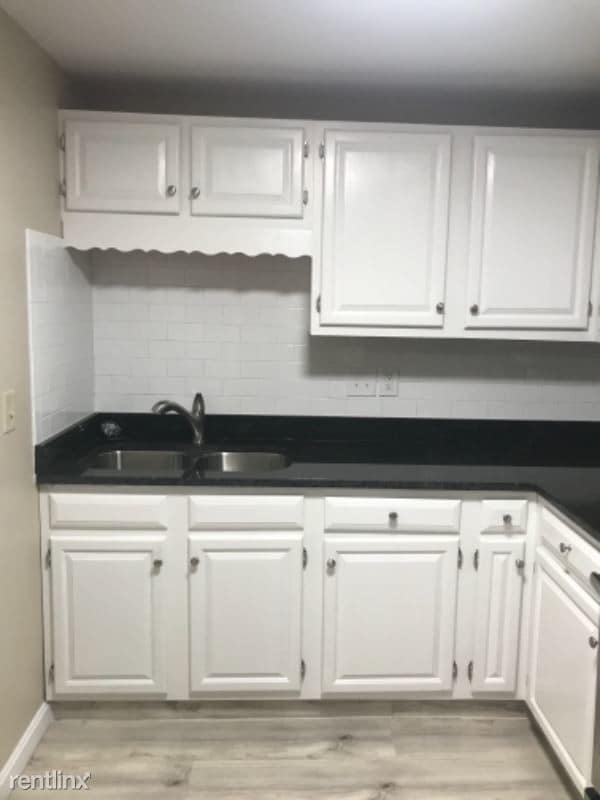 Building Photo - 2 br, 1 bath Apartment - 310 Thompson Rd