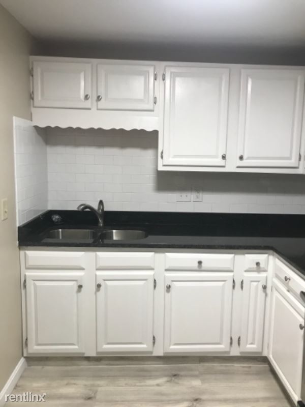 Foto del edificio - 2 br, 1 bath Apartment - 310 Thompson Rd