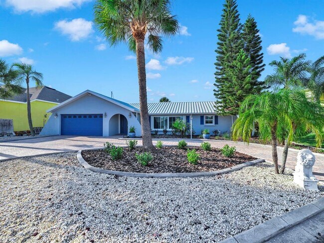 Foto del edificio - 6344 Cottonwood Ln