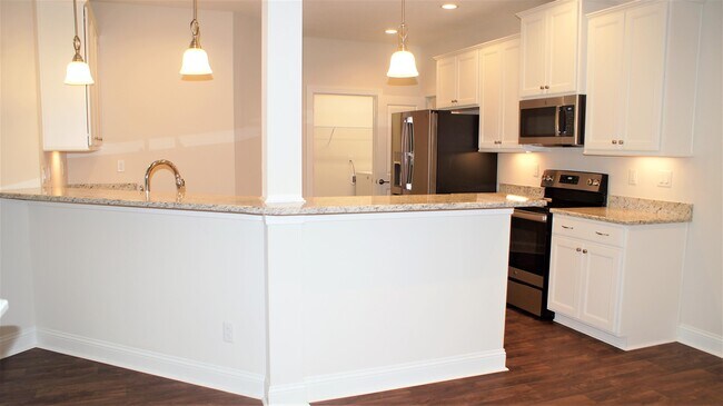 Foto del edificio - 132 Creek Front Ln