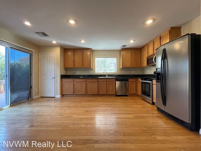 Building Photo - 4 br, 3 bath House - 498 Redruth Dr