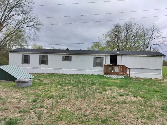 Foto del edificio - 7720 N Hen Peck Rd