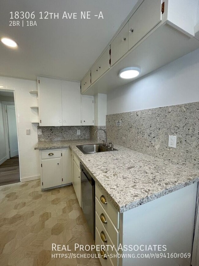 Foto del edificio - 18306 12th Ave NE