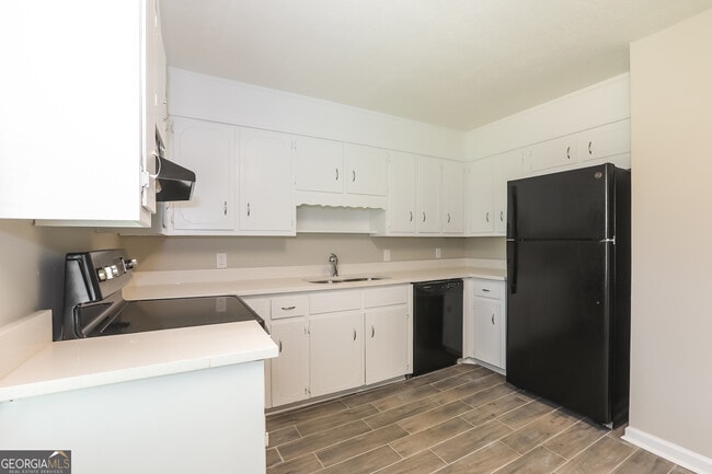 Foto del edificio - 2974 Landmark Dr SE